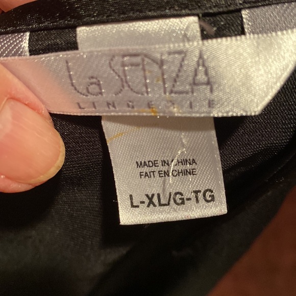 LaSenza silk cover up - Picture 4 of 5